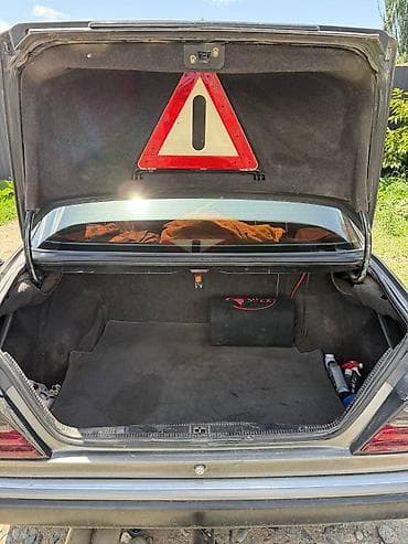 Транспорт: Mercedes-Benz W124: 1990 г., 2.6 л, Автомат, Бензин, Седан — 9