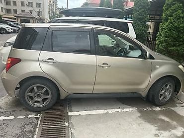 Продажа авто: Toyota Ist: 2002 г., 1.3 л, Автомат, Бензин, Хэтчбэк — 1