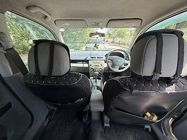 Mazda Demio: 2002 г., 1.3 л, Автомат, Бензин, Хетчбек — 8