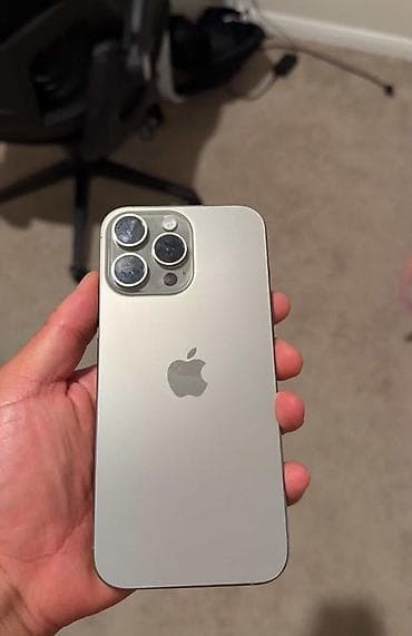 3 xl: IPhone 16 Pro Max, Б/у, 256 ГБ, Серебристый, 95 % — 1