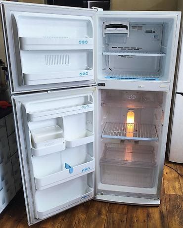 системник и монитор: Холодильник LG, Б/у, Двухкамерный, No frost, 60 * 158 * 65 — 2