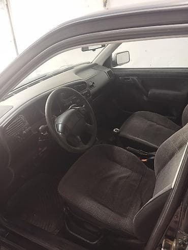 венто 1998: Volkswagen Vento: 1997 г., 2 л, Механика, Бензин, Седан — 10