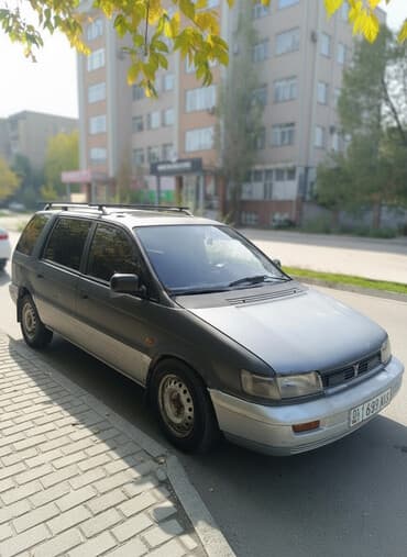 дом на колесах цены: Mitsubishi Space Wagon: 1992 г., Вэн/Минивэн — 2