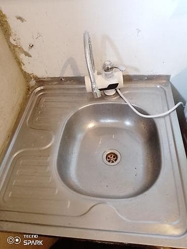 кухонный оборудование: Кухонная мойка из нержавеющей стали с крылом и электронагревательным — 1