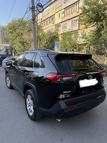 тайота в: Toyota RAV4: 2021 г., Автомат, Бензин, Кроссовер — 1