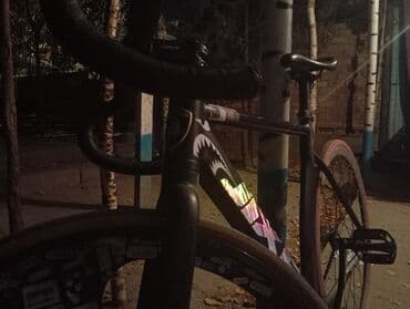 Фикс/трековый велосипед с агрессивным городским стилем. Основные