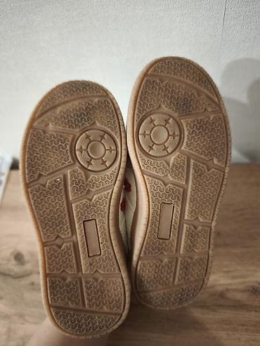 Боди: Продам ботасы в отличном состоянии. По стельке 16,5 см. Писать в — 4