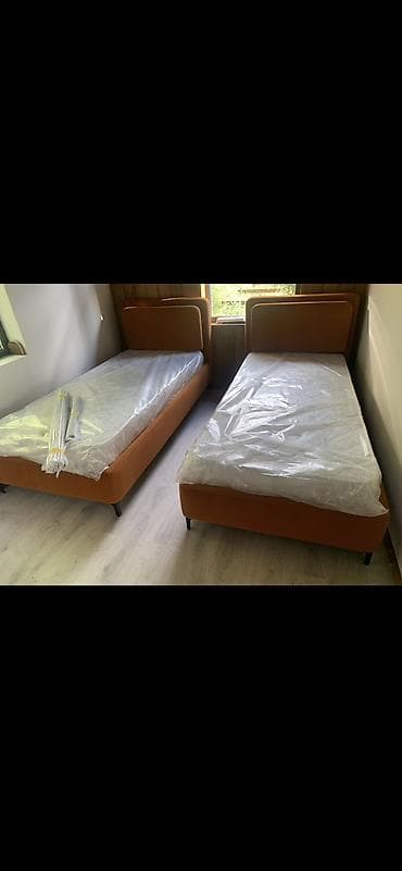 white box: Здравствуйте! Меня зовут Владимир. Я занимаюсь изготовлением мягкой — 4
