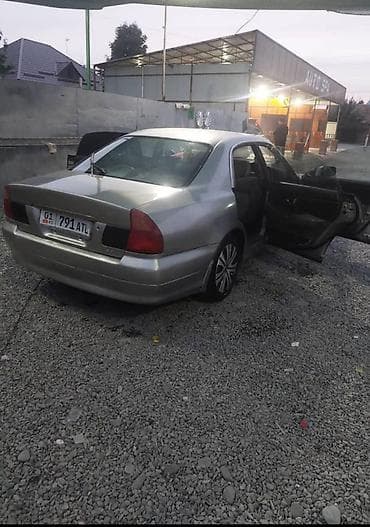 пружины делика: Mitsubishi Diamante: 1995 г., Автомат, Седан — 7