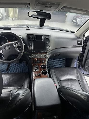 бампе: Toyota Highlander: 2011 г., 3.5 л, Автомат, Бензин, Кроссовер — 8
