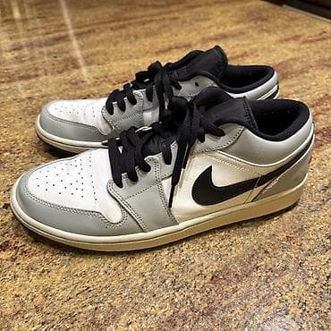 Мужские кроссовки, 39.5, Nike, Новый, цвет - Серый, Самовывоз at lalafo.kg Мужские кроссовки, 39.5, Nike, Новый, цвет - Серый, Самовывоз