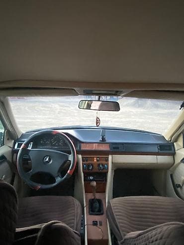 кузов мерседес 124: Mercedes-Benz W124: 1992 г., 2.3 л, Механика, Бензин, Седан — 4