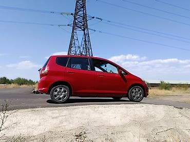 Honda Jazz: 2008 г., 1.4 л, Механика, Бензин, Хэтчбэк