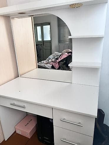 third edition solution: Трельяжзеркалом и полками - Цвет: белый, глянцевые фасады - Большая — 2