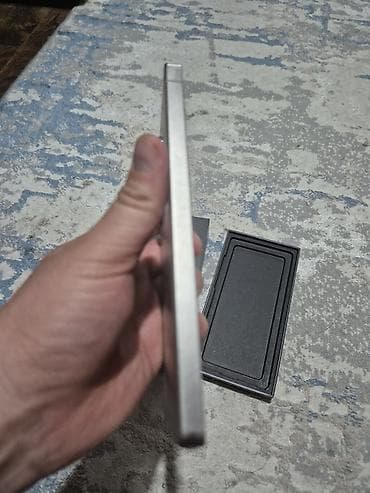 se electronics: Samsung Galaxy S25 Ultra, Б/у, 512 ГБ, цвет - Серебристый, 1 SIM, eSIM — 4