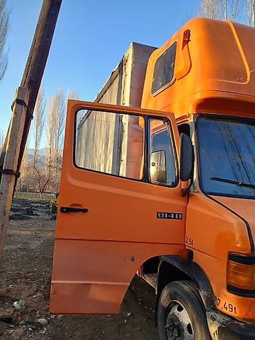 авто грузовые: Грузовик — 3