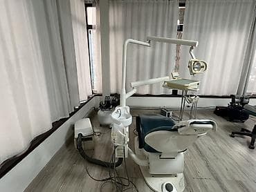 продам стоматологическое оборудование б у: Стоматологическая кресло продам на запчасть . Минимальный торг на — 2