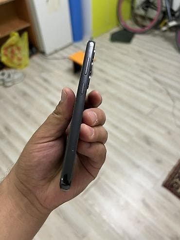 samsung galaxy 21s: Samsung Galaxy S23, цвет - Черный — 3