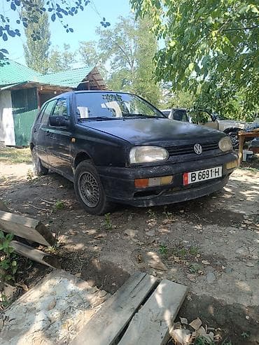 запчасть голф 4: Volkswagen Golf: 1993 г., 1.6 л, Механика, Бензин, Хэтчбэк — 1