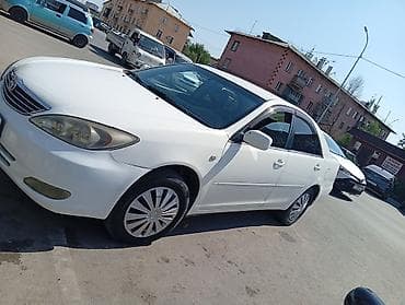 Транспорт: Toyota Camry: 2004 г., Седан — 3