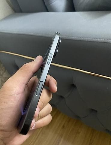 iphone 17e бишкек: IPhone 16 Pro, Б/у, 128 ГБ, Черный, 87 % — 2