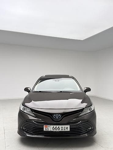 camry 55 гибрид: Toyota Camry: 2019 г., 2.5 л, Вариатор, Гибрид, Седан — 1