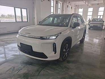 GAC: Электромобиль GAC Aion i6D (надпись AION на капоте, шильдик i6D сзади) — 2