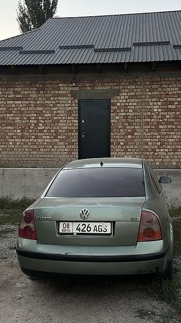 Volkswagen Passat: 2003 г., 2 л, Механика, Бензин — 4