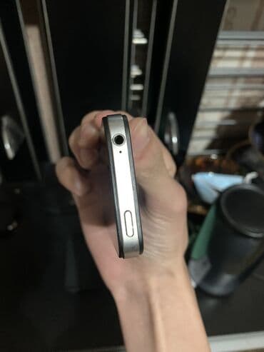 купить маленький телефон: IPhone 4, Черный — 5