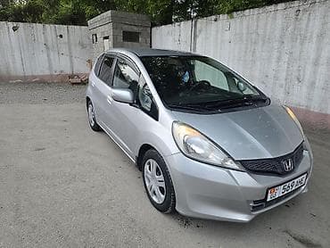 обмен на малолетражку: Honda Jazz: 2011 г., 1.3 л, Вариатор, Бензин, Хэтчбэк — 3