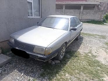 Audi 100: 1992 г., 2.3 л, Механика, Бензин, Седан