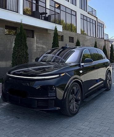 lixiang l7 купить: Lixiang L7: 2025 г., 1.5 л, Электромобиль, Кроссовер — 1