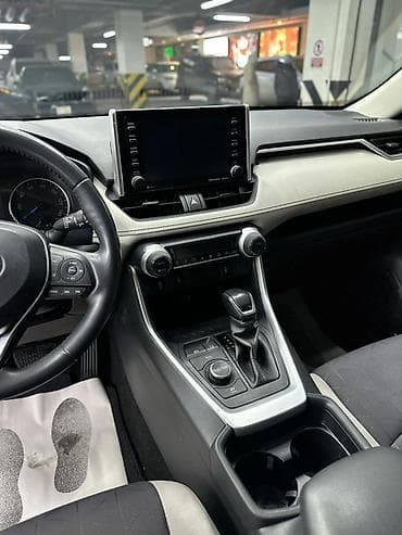 Toyota: Toyota RAV4: 2021 г., 2.5 л, Вариатор, Гибрид, Кроссовер — 8