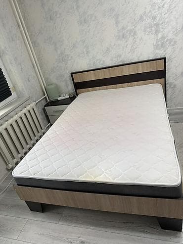 small table: Двуспальная кровать, С матрасом, длина - 200 см — 2