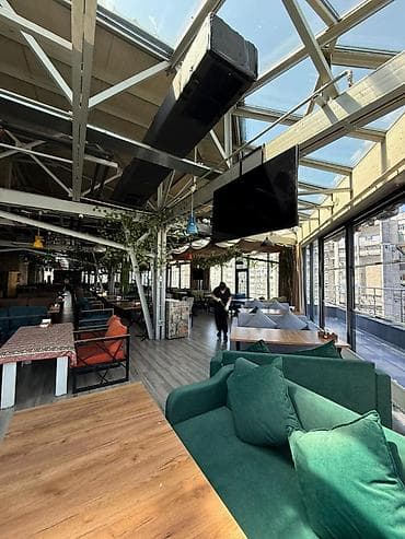 open space: 🏢 ПРОДАЁТСЯ КОММЕРЧЕСКОЕ ПОМЕЩЕНИЕ — 1800 м² 📍 ТЦ «Евразия» ✨ Готовый — 4