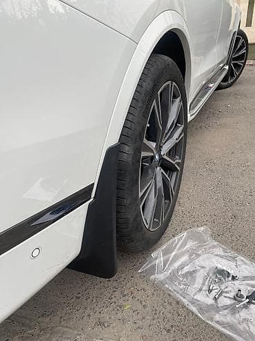 4x4: BMW x7 брызговики — 7