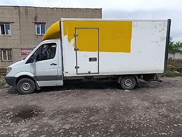 Унаа: Легкий грузовик Mercedes‑Benz Sprinter с изотермическим фургоном и — 3
