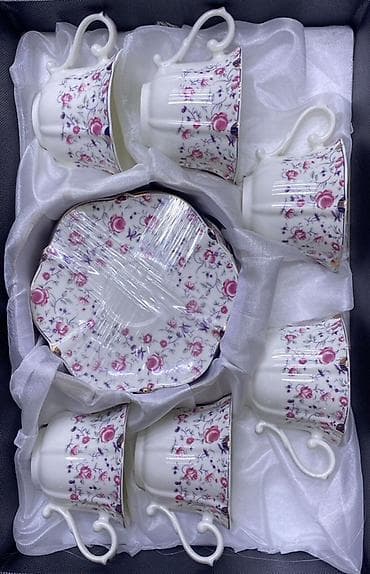 Наборы чайных чашек с блюдцами, фарфор. Описание: - Комплектация — 2