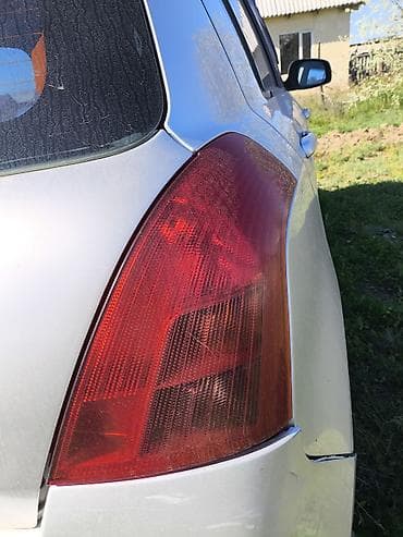 несия 2: Задние стоп для Suzuki (хэтчбек, поколение Swift 2005–2010) - — 2