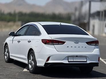 Транспорт: Hyundai Sonata: 2023 г., 2 л, Автомат, Газ, Седан — 5