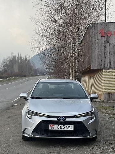 тойота приус с: Toyota Corolla: 2020 г., 1.6 л, Автомат, Гибрид, Седан — 2