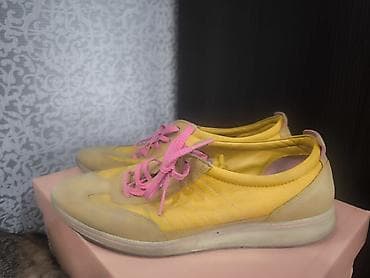 обувь экко: Женские повседневные кроссовки/слипоны ECCO. - Бренд: ECCO (логотип — 3