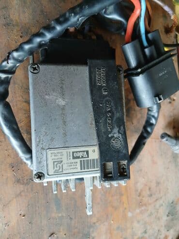 бампер 07: Бампер Audi, Б/у, Оригинал — 4