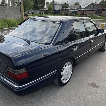 Mercedes-Benz E-Class: 1993 г., 2.8 л, Автомат, Бензин, Седан — 9