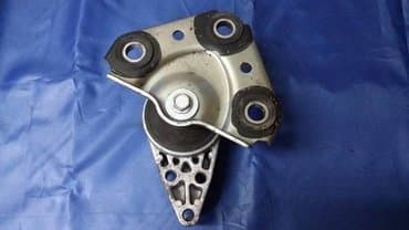 чехол на демио: Мазда демио 1997г-2007г есть все! крышка бензонасоса. крышка от — 7