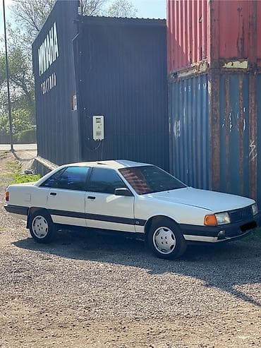 100: Audi 100: 1988 г., 2.2 л, Механика, Бензин, Седан — 3