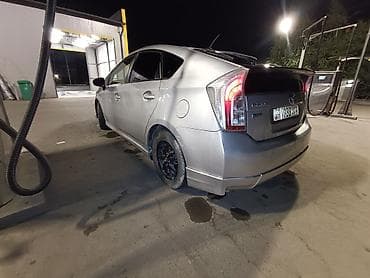 spark 2012: Toyota Prius: 2012 г., 1.8 л, Автомат, Гибрид, Лифтбек — 6