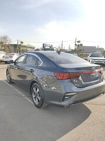 равно 3: Kia K3: 2019 г., 1.6 л, Типтроник, Бензин, Седан — 4