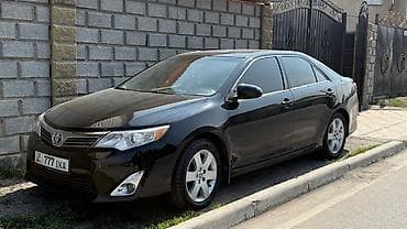 e class: Toyota Camry: 2014 г., Бензин, Седан — 3