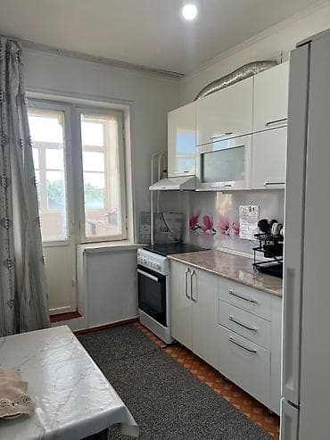 чистый дом: 3 комнаты, 60 м², 105 серия, 4 этаж, Старый ремонт — 1